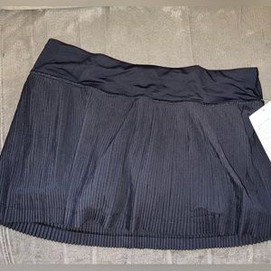 NWT lululemon pleat to street skirt